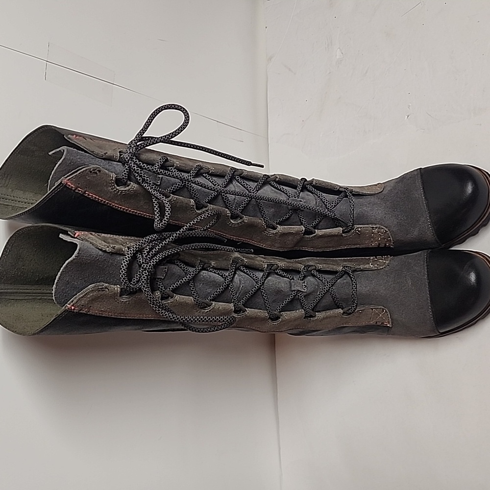 Sorel Cate The Great Sz8.5  Black Gray Olive Lace-up Tall 3.5 Hidden Wedge Boots - Picture 2 of 12